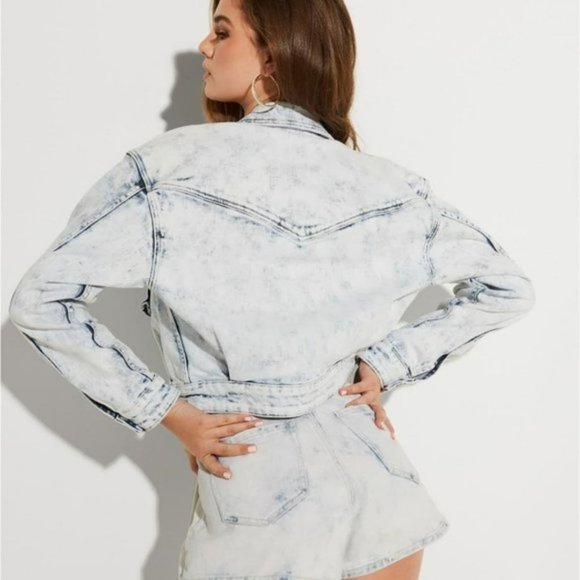 GUESS Cinched-Waist Denim Jacket (M) - Picture 3 of 5